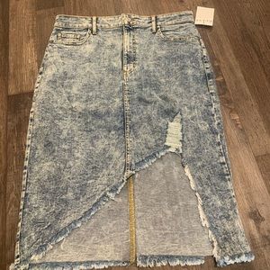 Evelyn asymmetrical guess skirt